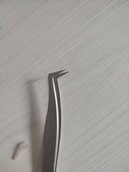 Пінцет для нарощування вій