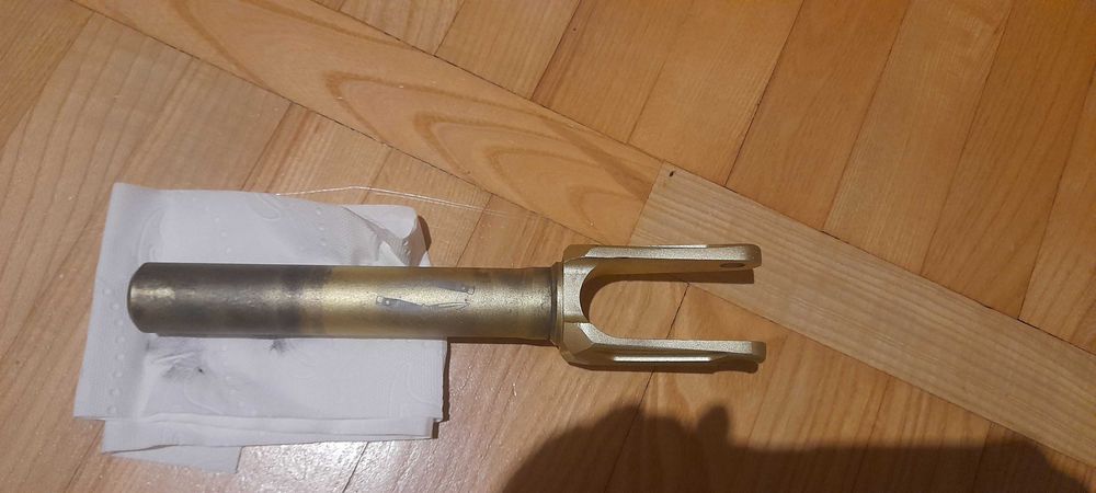 Sprzedam widelec firmy Addict do hulajnogi