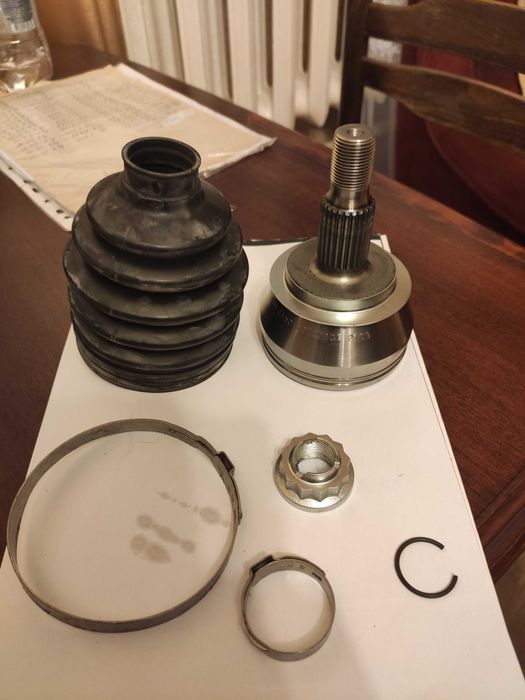 Шрус зовнішний передній на Mercedes B-class (W 245) 200 CDI