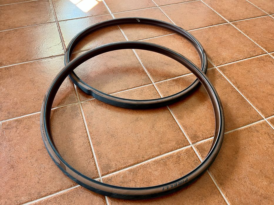 Pneus Pirelli P Zero   700x28.