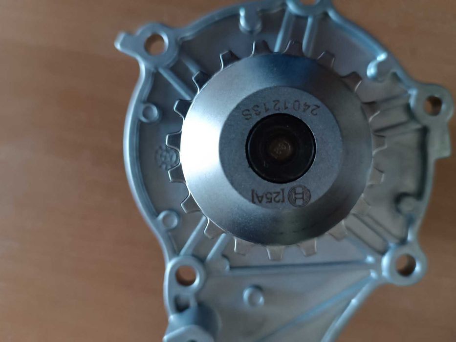Помпа охолодження  1.6 HDi Peugeot, Citroen, Volvo, Ford, Mazda, Opel