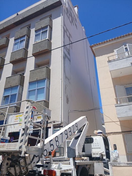 Vendo plataforma elevatória
