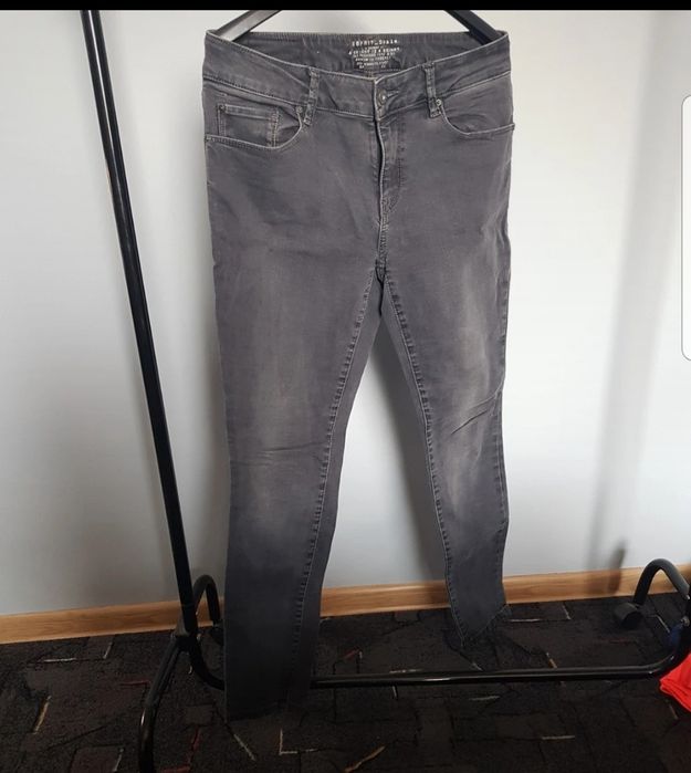 Szare damskie jeansy Esprit
