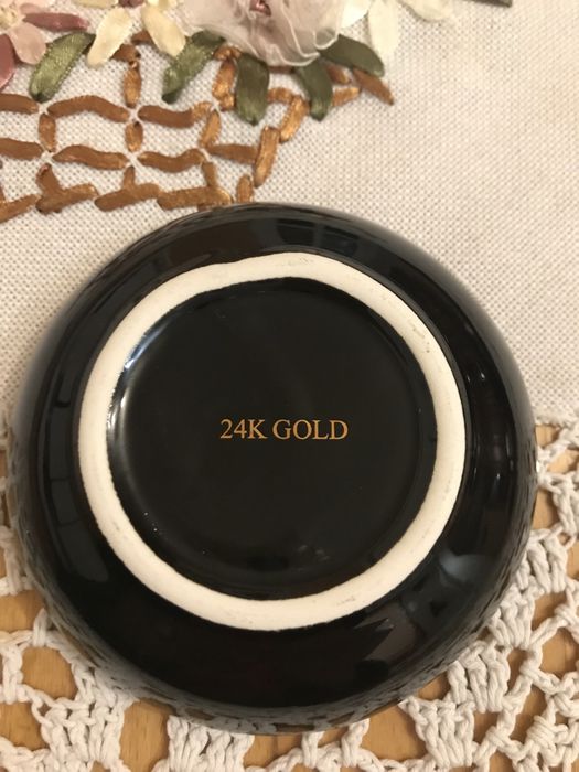 Продам пепельницю