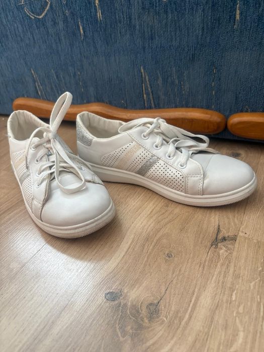 Buty sportowe rozmiar 40