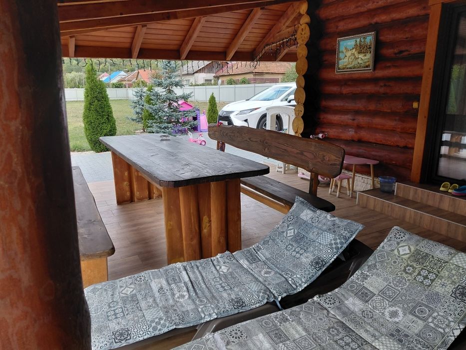 Продаєтся заміський будинок