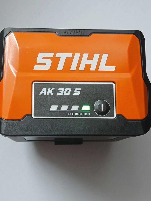 Akumulator STIHL AK 30 S Lekki akumulator Li-Ion*nowy