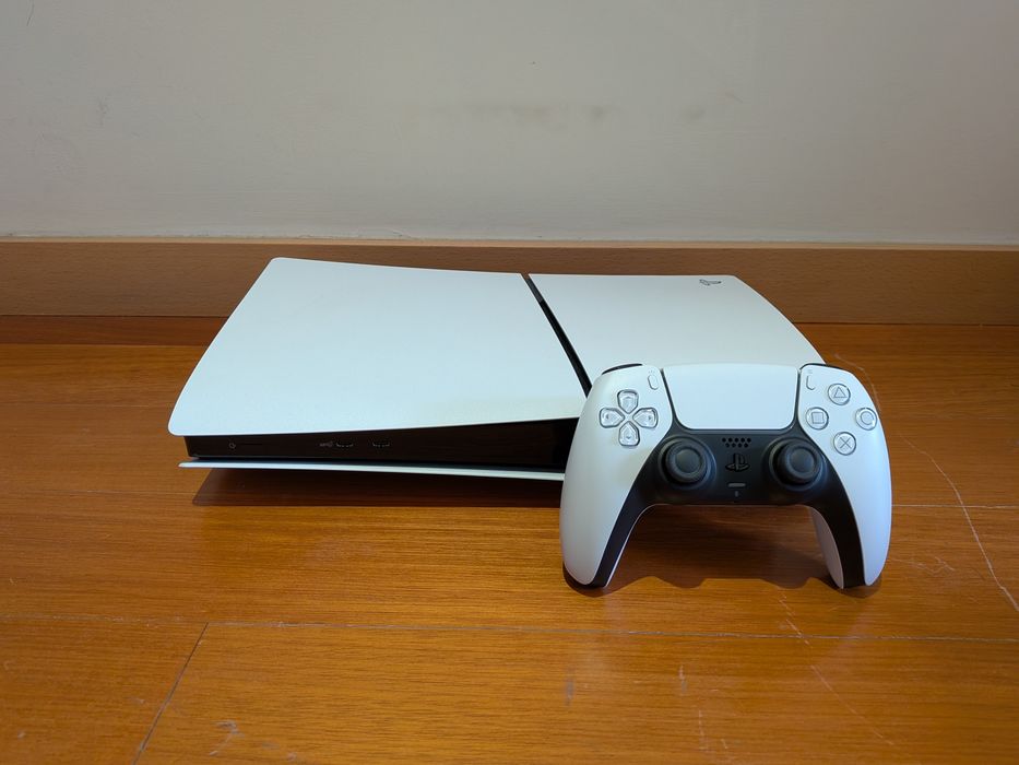 PS5 Slim Digital + Leitor de Disco PS5