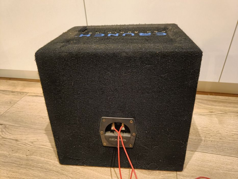 Subwoofer Crunch crb300 + wzmacniacz Blaupunkt GTA 260