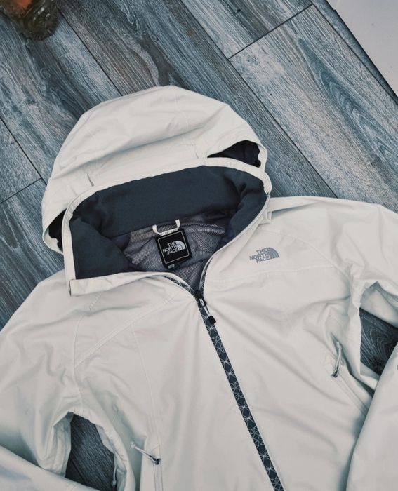 Kurtka wiatrówka the north face hyvent oryginał na wiosne
