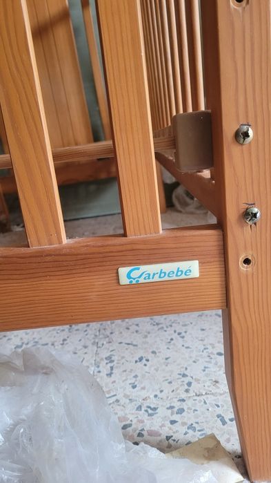 Berço + colchão para bebé - como nova