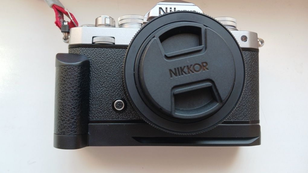 Продам грип-рукоятку (хват) для фотокамеры Nikon Z fc: 1 699 грн ...