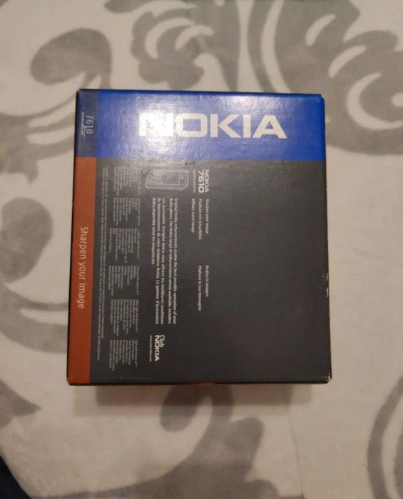 Nokia 7610  com caixa e acessórios