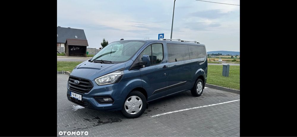 Ford Custom Salon 9 osob brutto 23%