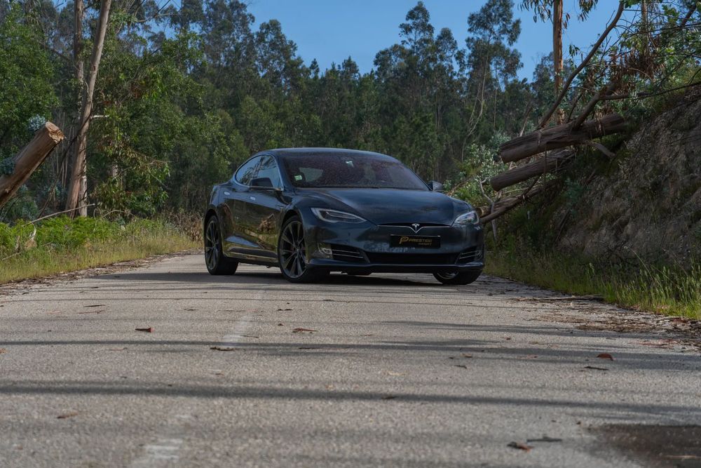 Tesla Model S P100D