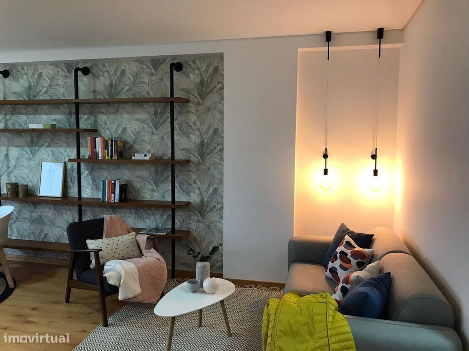 Apartamento T1, Mobilado e Equipado, na Avenida de S. Miguel Gualtar