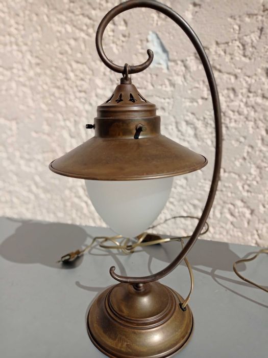 Candeeiros rústicos, cabeceira