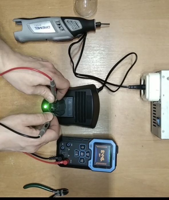 Dremel 8100 7,2В Акумуляторний багатофункціональний інструмент