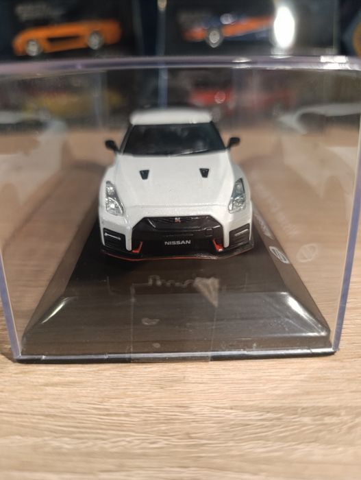 Model Nissan GT-R Nismo 2017 1:43