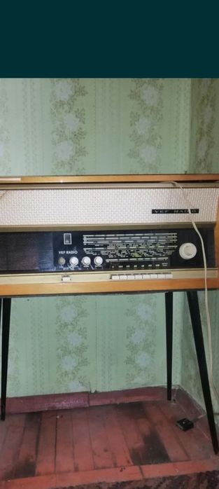 Лампова радіола продам