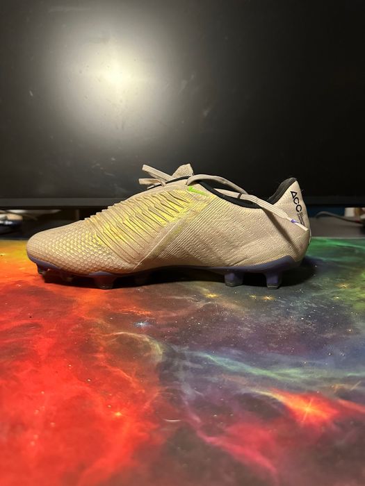 Chuteiras phanton venom