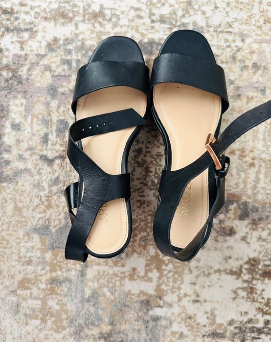 Босоніжки жіночі , розмір 38