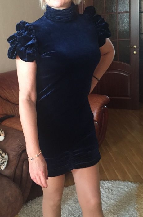 Новое вечернее нарядное платье Италия р.44-46