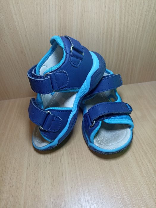 Дитяче взуття для хлопчика,кросівки,босоніжки,сапожки