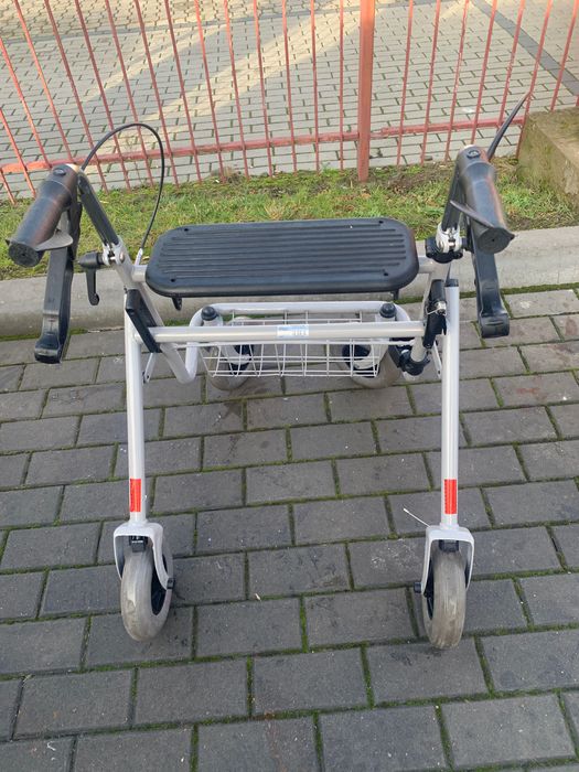Chodzik balkonik składany czterokołowy podpórka TRENDMOBIL 120 kg