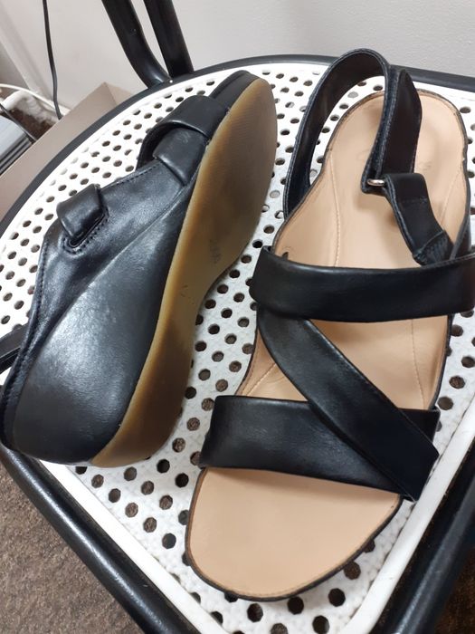 Skórzane sandały Clarks roz. 38 czarne, stabilne