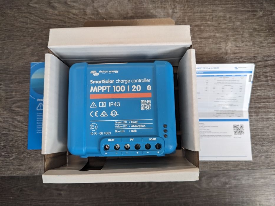 Victron SmartSolar MPPT 100V/20A з Блютуз обе.