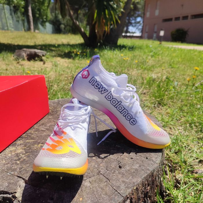 Шиповки легкоатлетичні new balance fuelcell MD