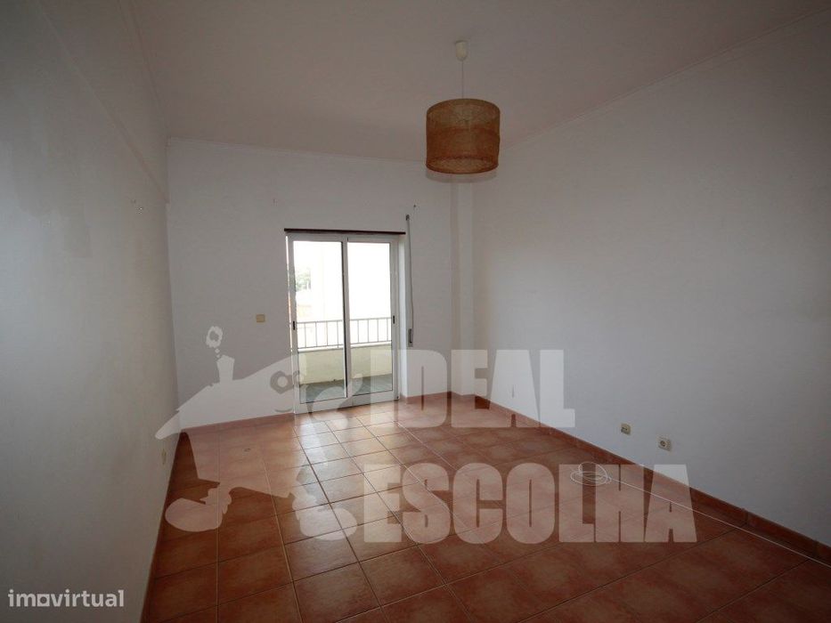 T2 AMORA 275 000€