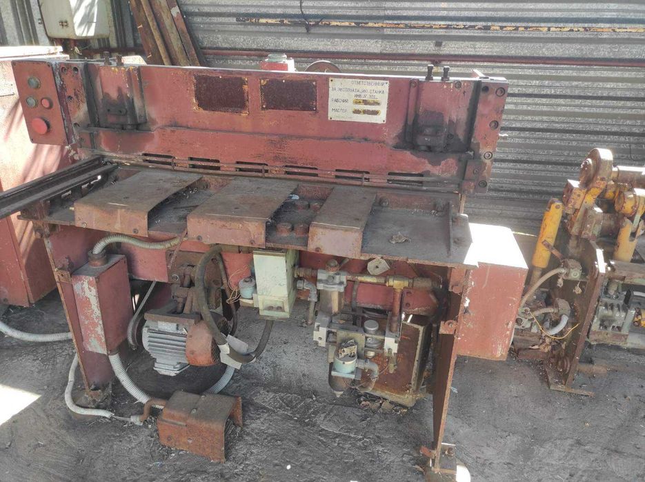 Гільйотина для металу 1.6х1000 мм