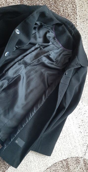 Czarny płaszczyk damski r 18