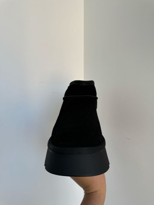 Ugg mini platform фото вживу натуральний замш в наявності олх є