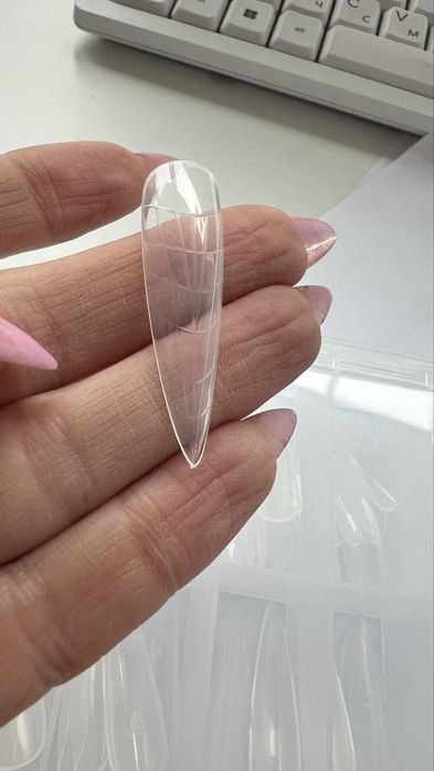 Матеріали для нарощування нігтів тіпси