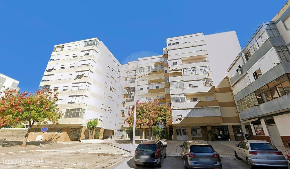 Apartamento T3 para venda — Amora, Setúbal