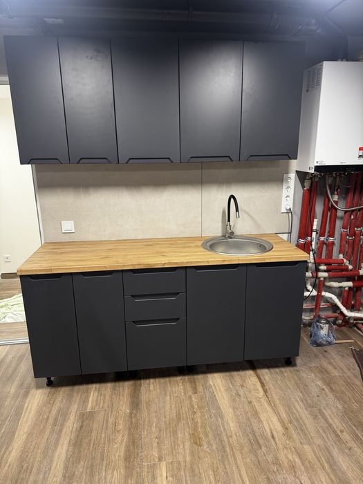 Кухня,тумба,мийка