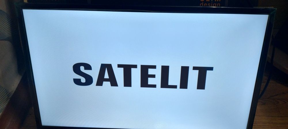 Продам ТВ  SATELIT 24 H9100T