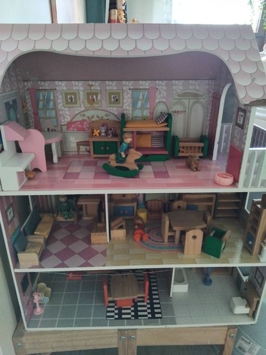 Domek dla lalek duży