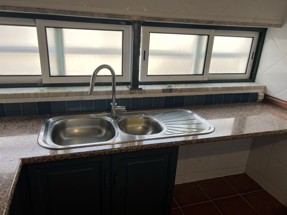Moveis de cozinha  com forno e placa a gás