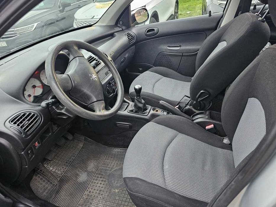 Peugeot 206, 2005r. 1.4 HDI diesel 68KM/Opłaty aktualne/2komplety opon