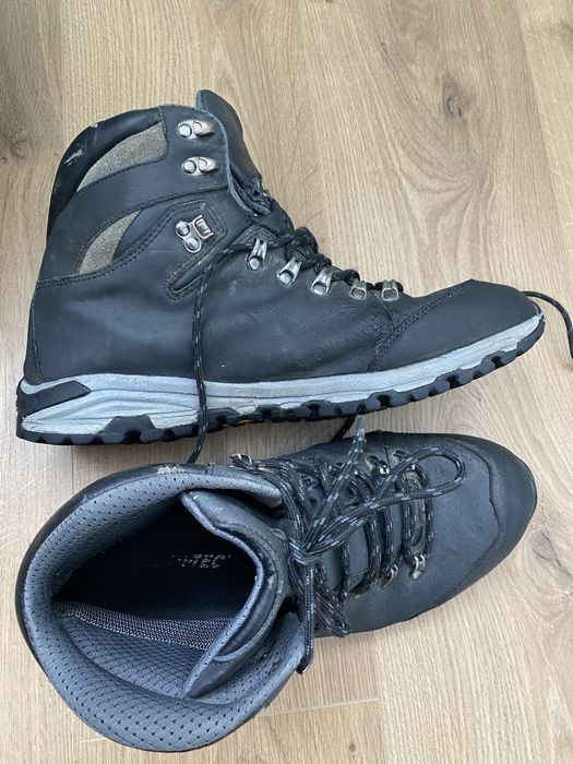 Водонепроникні трекінгові черевики