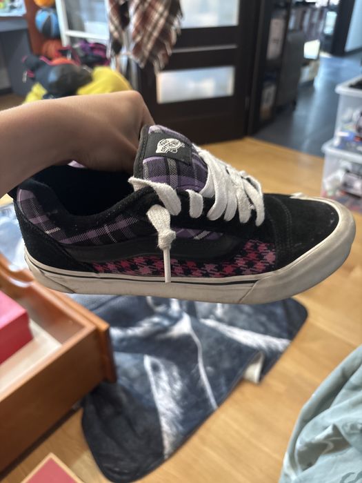 Продам кеды Vans Old Skool. Покупал в магазине VANS. Торг есть