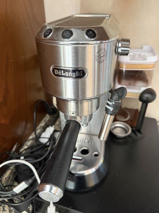 maquina delonghi dedica style