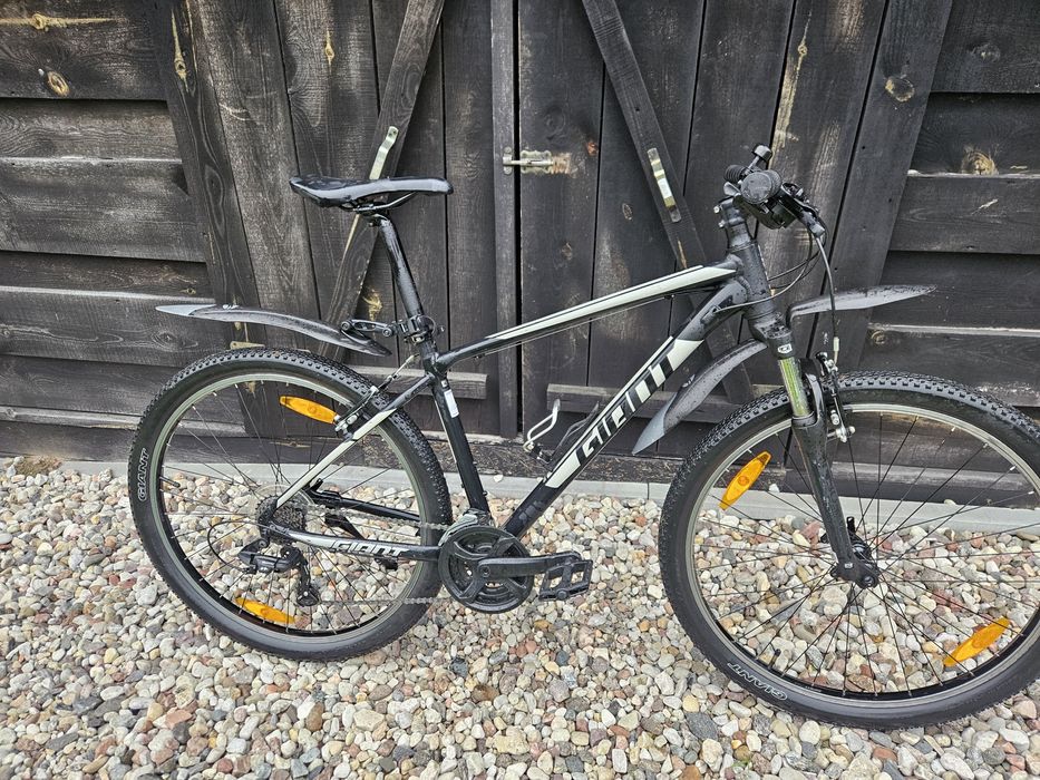 Rower Giant atx 27"M black