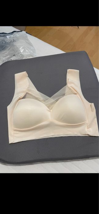 Bezszwowy biustonisz