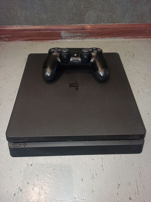 PlayStation 4 Slim 1 TB (б/в) + ігри