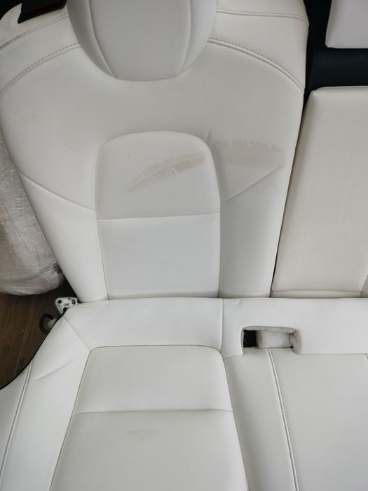 Задній диван (сидіння) Тесла Модель 3(М3) біле